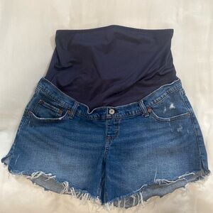 Abercrombie maternity shorts